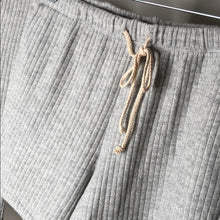 Load image into Gallery viewer, LIGHT GRAY TOP & SHORT SET