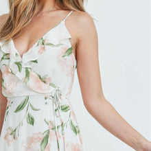 Load image into Gallery viewer, IVORY FLORAL MAXI DRESS