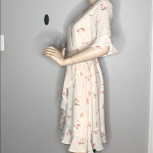 Load image into Gallery viewer, Peach Floral print wrap dress