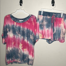 Load image into Gallery viewer, PINK BLUE TOP & SHORT SET